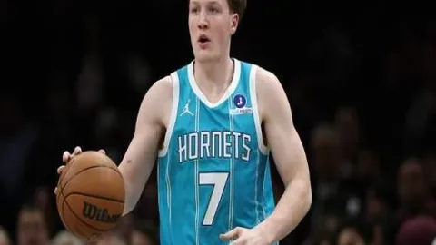 [社区视角]足球盛夜：三大球运动趋势洞察